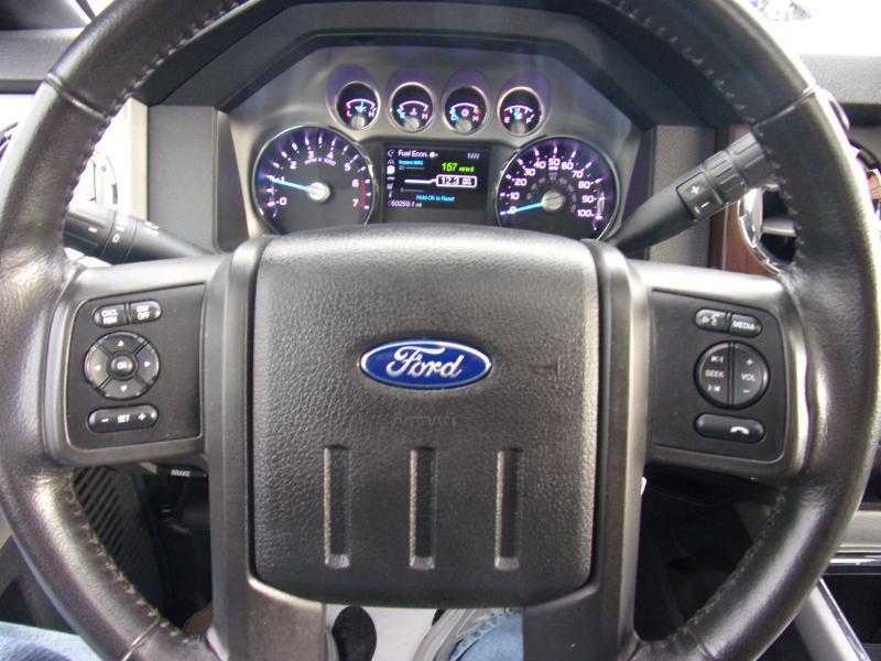 Ford Super Duty F-250 SRW 4WD Crew Cab 156" Lariat 2016