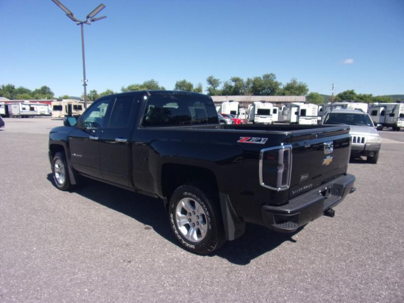 Chevrolet Silverado 1500 4WD Double Cab 143.5" LT w/2LT 2016