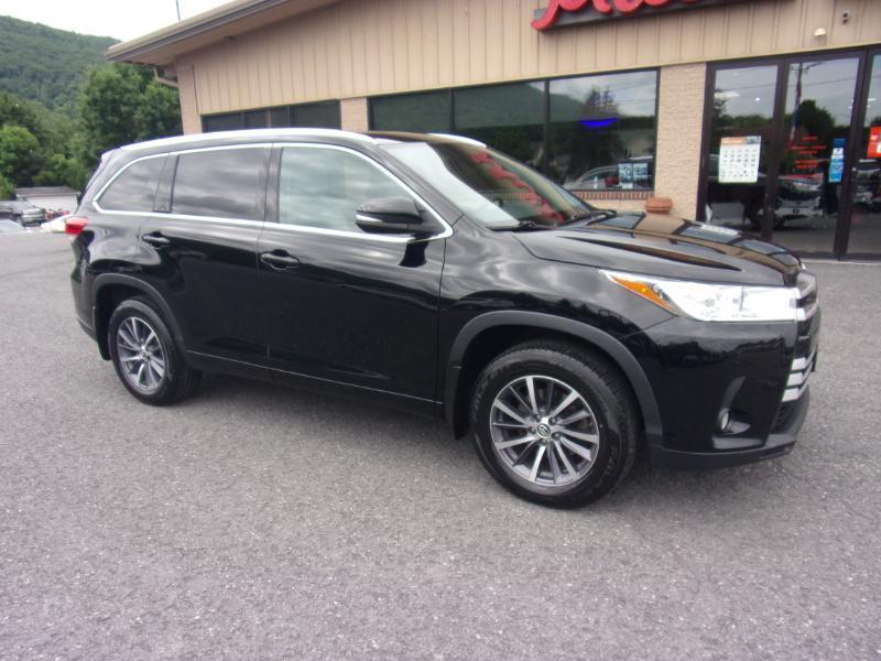 Toyota Highlander XLE V6 AWD (Natl) 2018