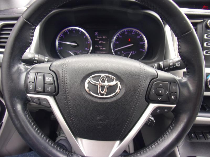 Toyota Highlander XLE V6 AWD (Natl) 2018