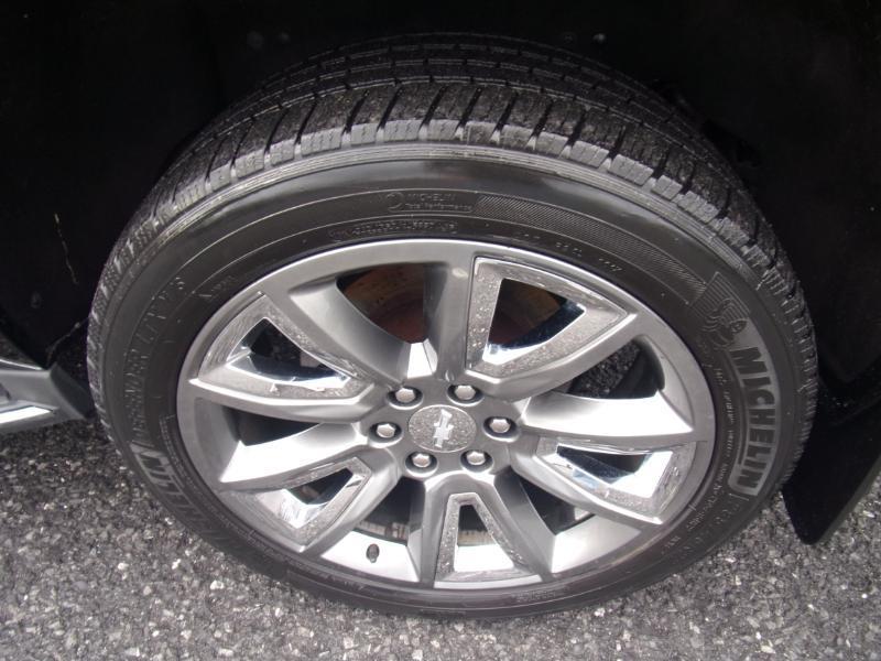 Chevrolet Suburban 4WD 4dr 1500 LTZ 2016