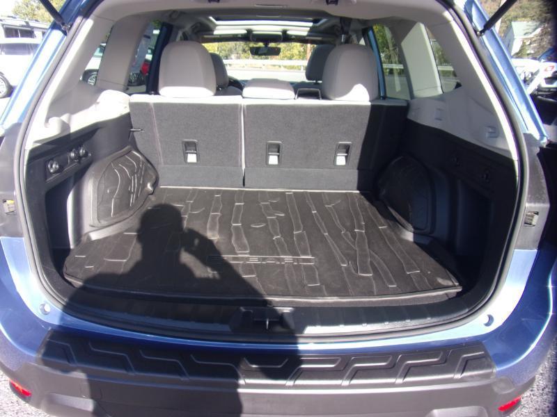 Subaru Forester Premium CVT 2023
