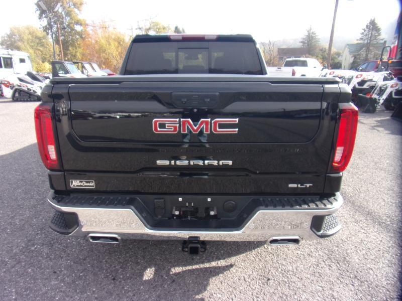 GMC Sierra 1500 4WD Crew Cab 147" SLT 2026