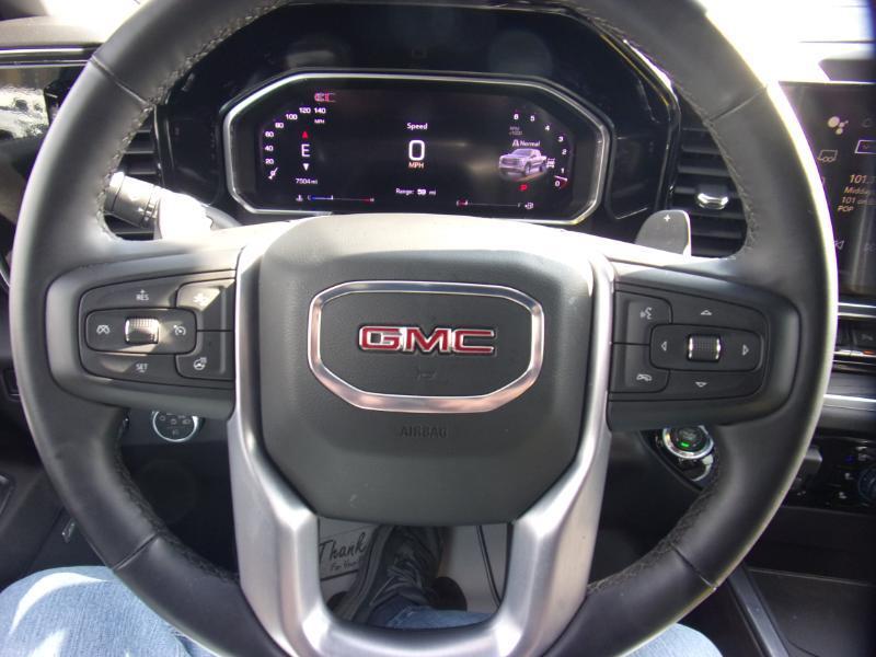 GMC Sierra 1500 4WD Crew Cab 147" SLT 2026