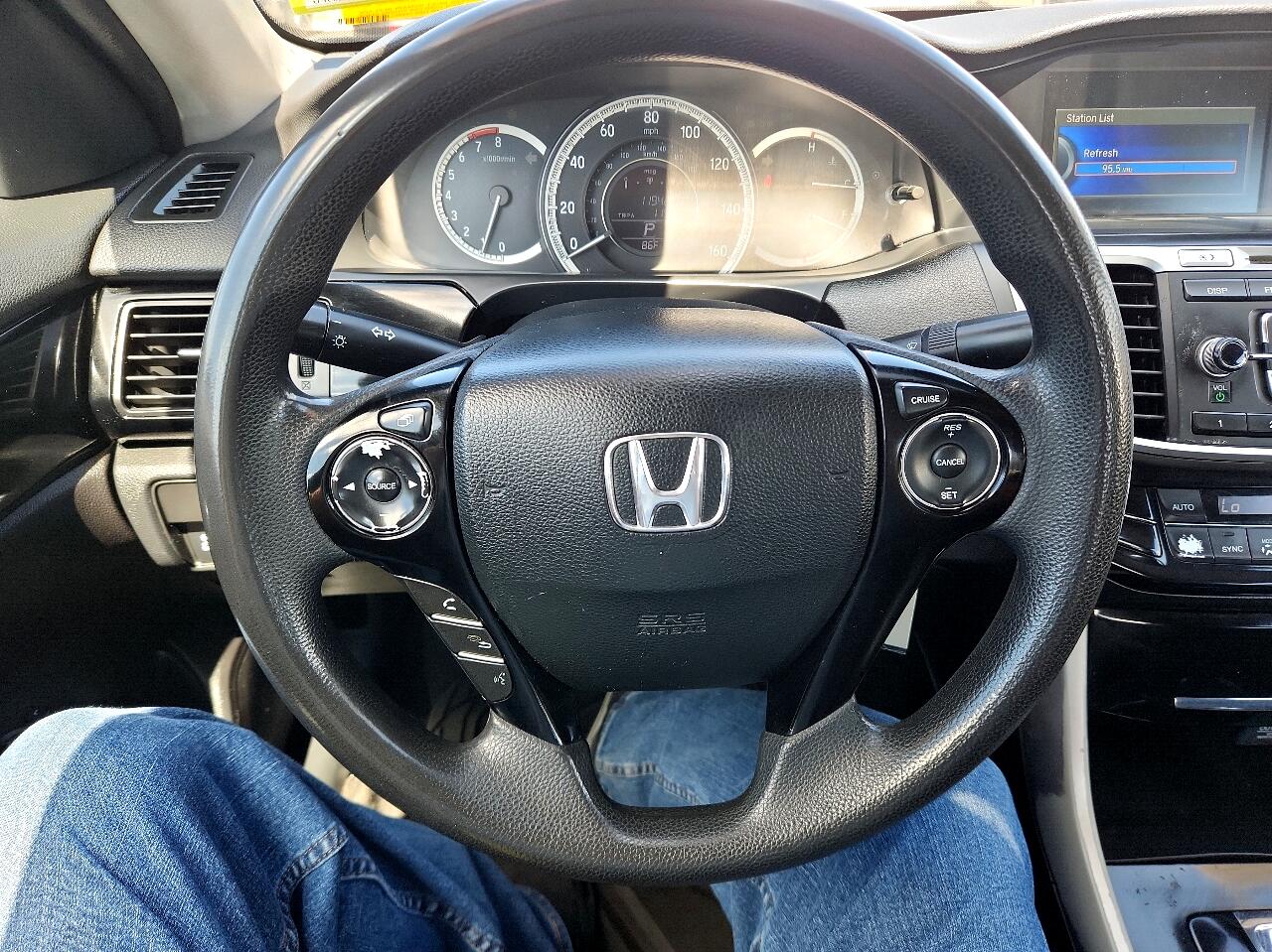 2016 Honda Accord LX photo 12