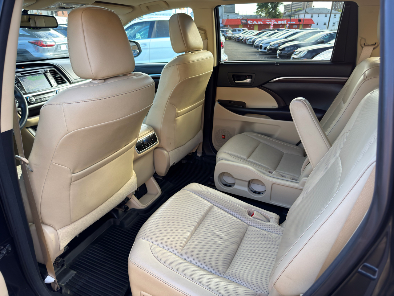 2016 Toyota Highlander Base Hybrid photo 13
