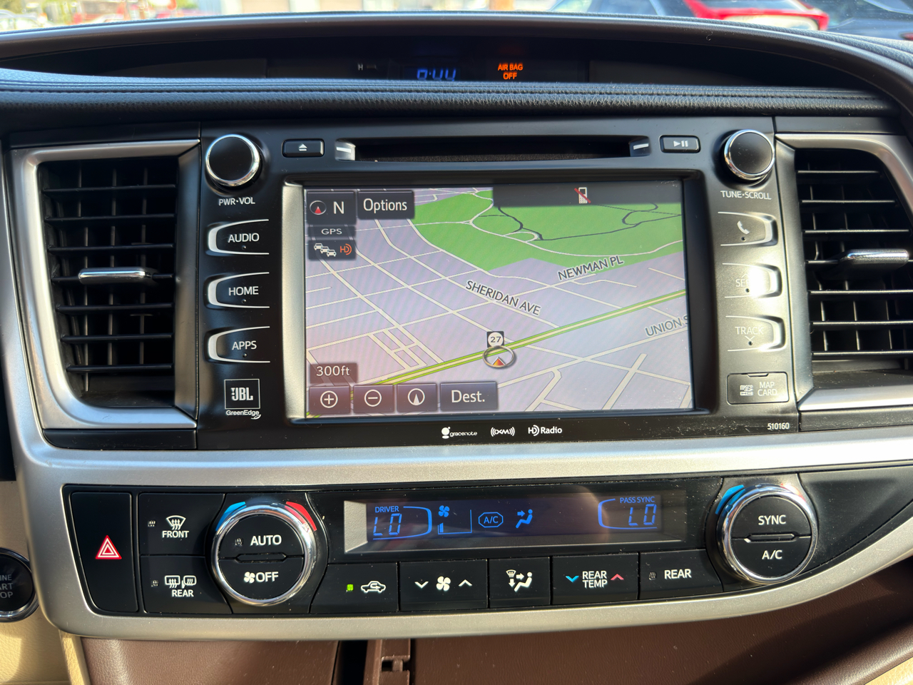 2016 Toyota Highlander Base Hybrid photo 32