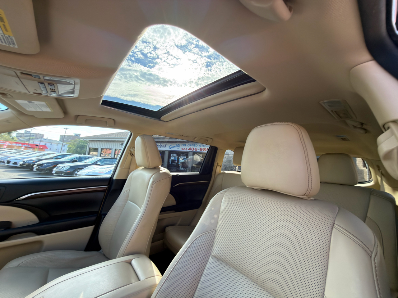 2016 Toyota Highlander Base Hybrid photo 35