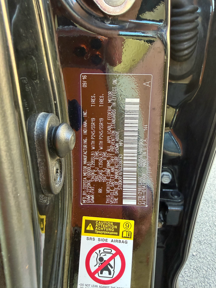 2016 Toyota Highlander Base Hybrid photo 36