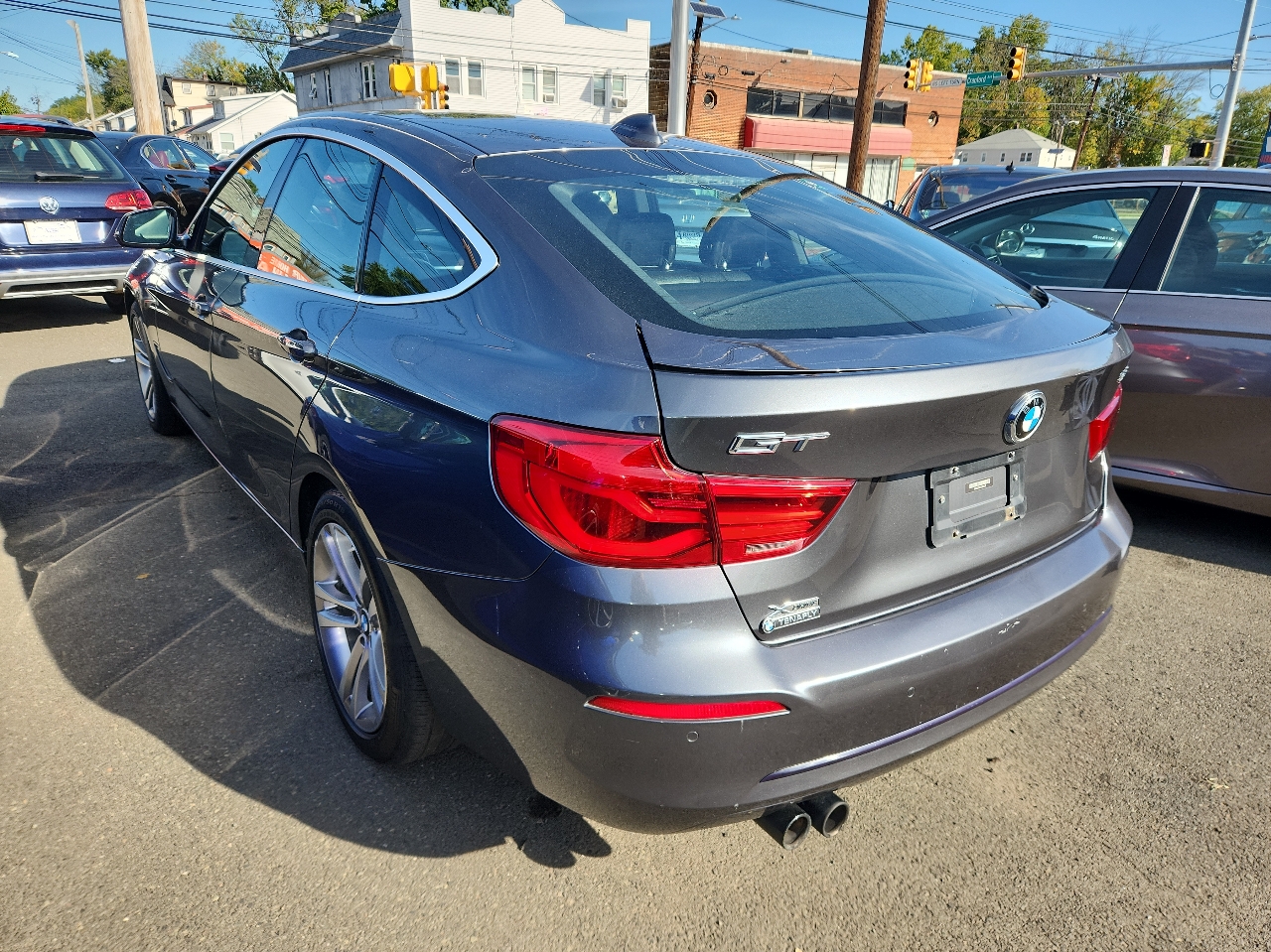 2017 Bmw 330i xDrive GT photo 2