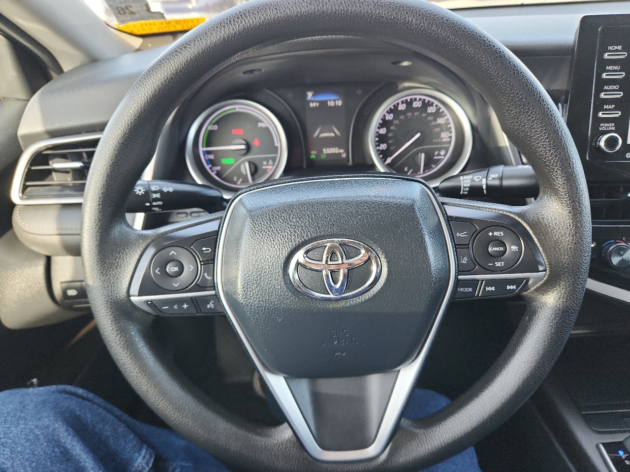2021 Toyota Camry Hybrid LE photo 12