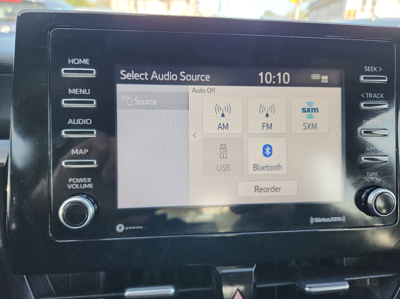 2021 Toyota Camry Hybrid LE photo 15