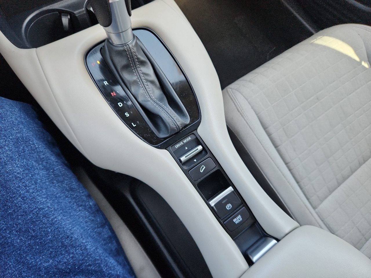 2023 Honda HR-V LX 2WD photo 20