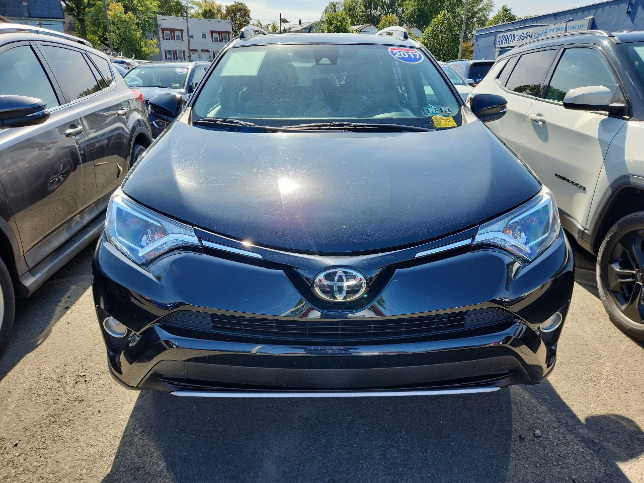 Toyota RAV4 XLE AWD (Natl) 2017 Toyota RAV4 XLE AWD (Natl) 2017