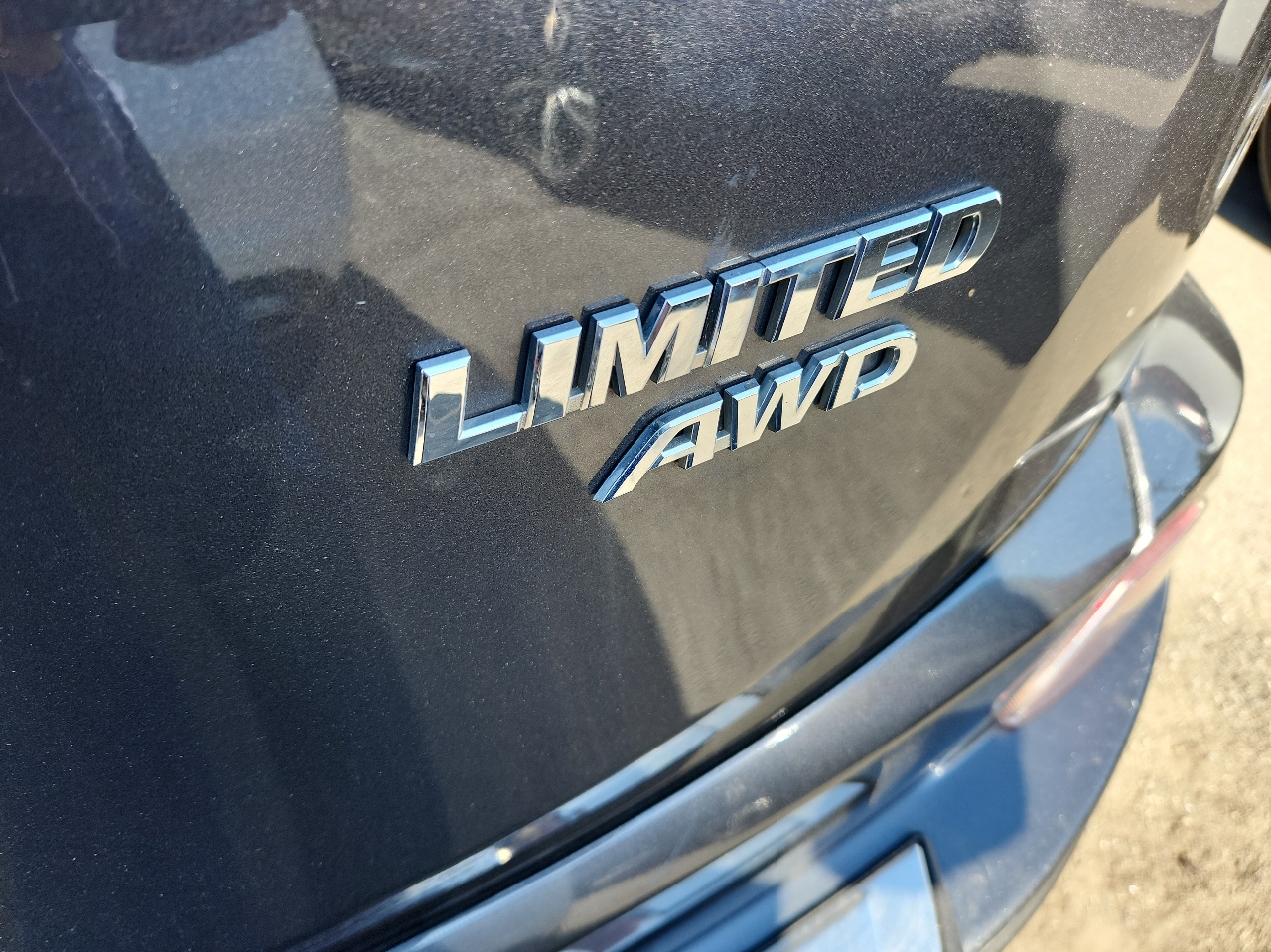 2016 Toyota RAV4 Limited photo 2