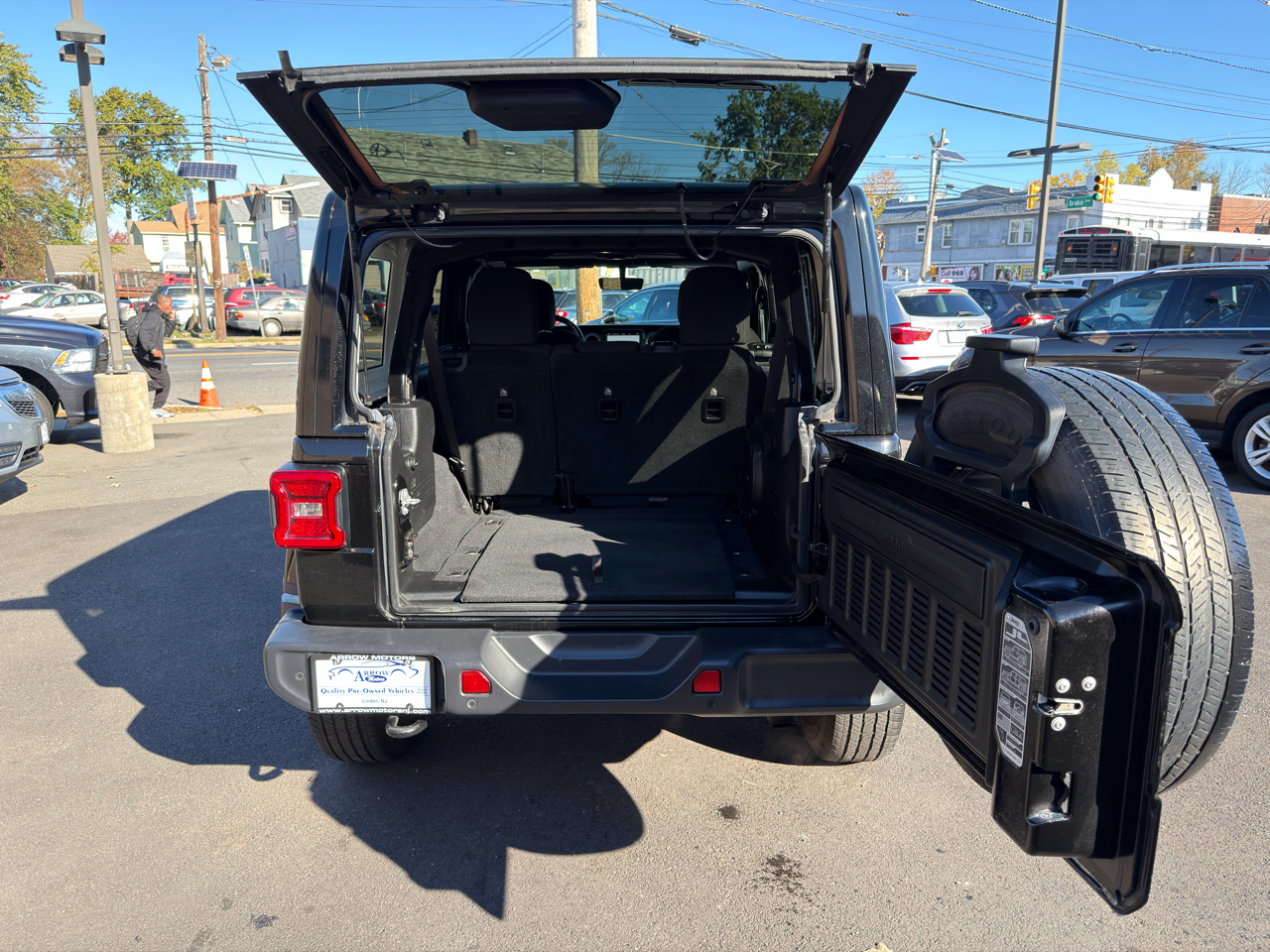 Jeep Wrangler Unlimited Sahara 4x4 2018 Jeep Wrangler Unlimited Sahara 4x4 2018