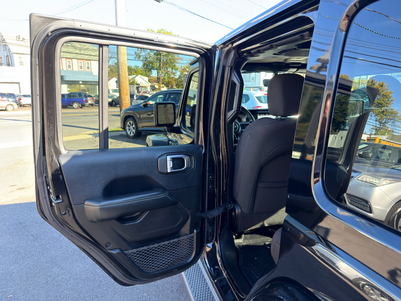 Jeep Wrangler Unlimited Sahara 4x4 2018 Jeep Wrangler Unlimited Sahara 4x4 2018