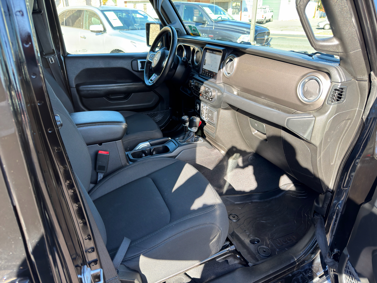 Jeep Wrangler Unlimited Sahara 4x4 2018 Jeep Wrangler Unlimited Sahara 4x4 2018