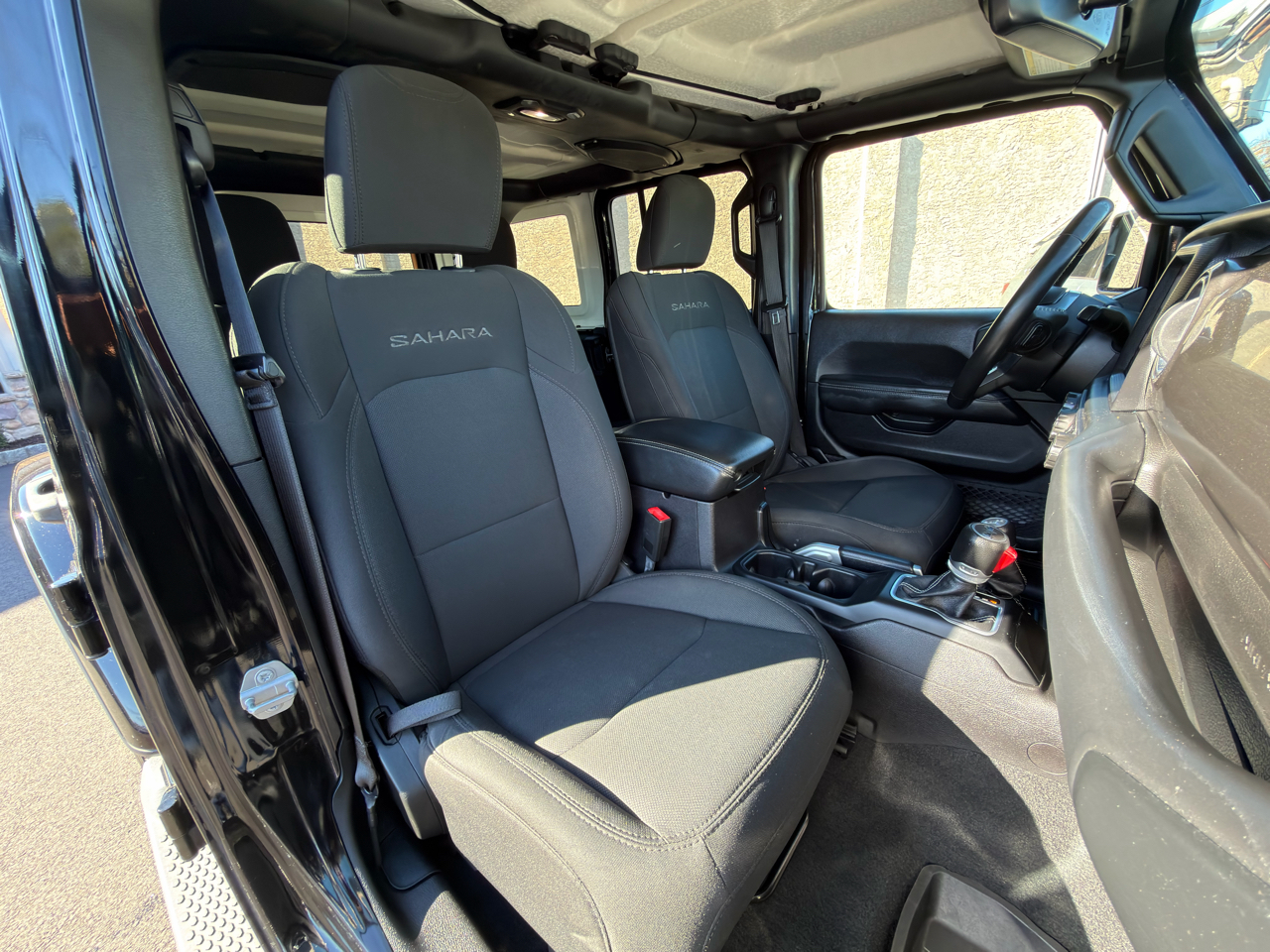 Jeep Wrangler Unlimited Sahara 4x4 2018 Jeep Wrangler Unlimited Sahara 4x4 2018
