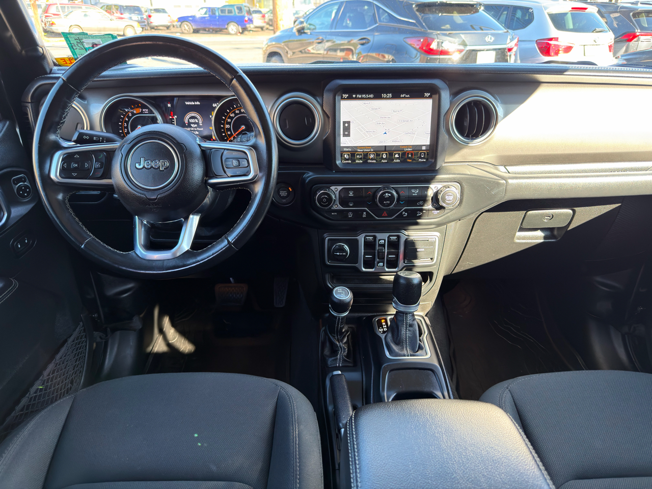 Jeep Wrangler Unlimited Sahara 4x4 2018 Jeep Wrangler Unlimited Sahara 4x4 2018