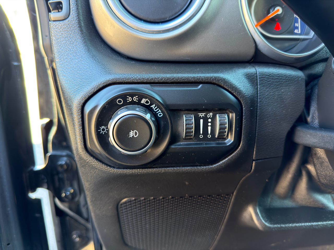 Jeep Wrangler Unlimited Sahara 4x4 2018 Jeep Wrangler Unlimited Sahara 4x4 2018