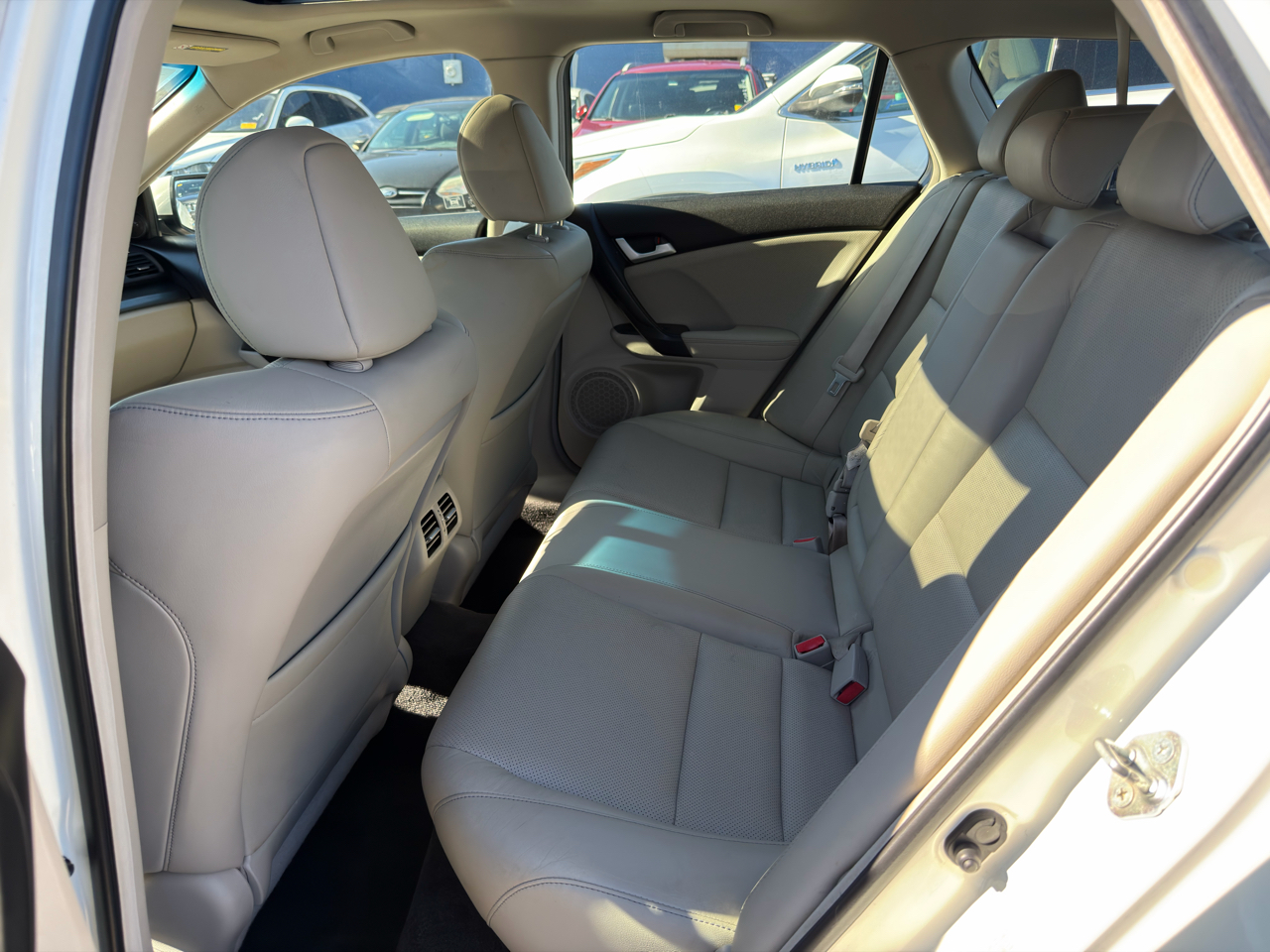 Acura TSX Sport Wagon 5dr Sport Wgn I4 Auto 2011 Acura TSX Sport Wagon 5dr Sport Wgn I4 Auto 2011