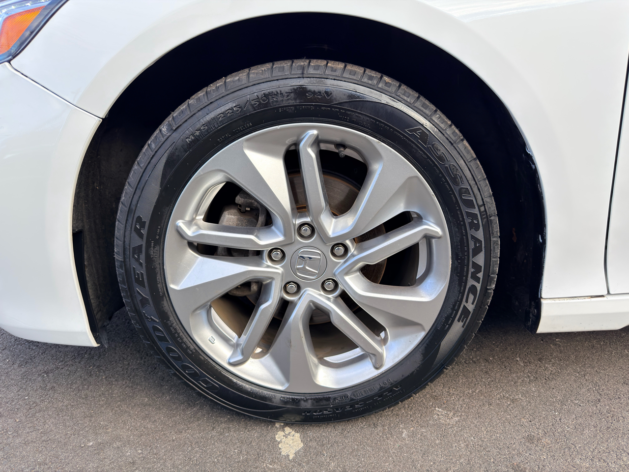 Honda Accord Sedan LX 1.5T CVT 2019 Honda Accord Sedan LX 1.5T CVT 2019