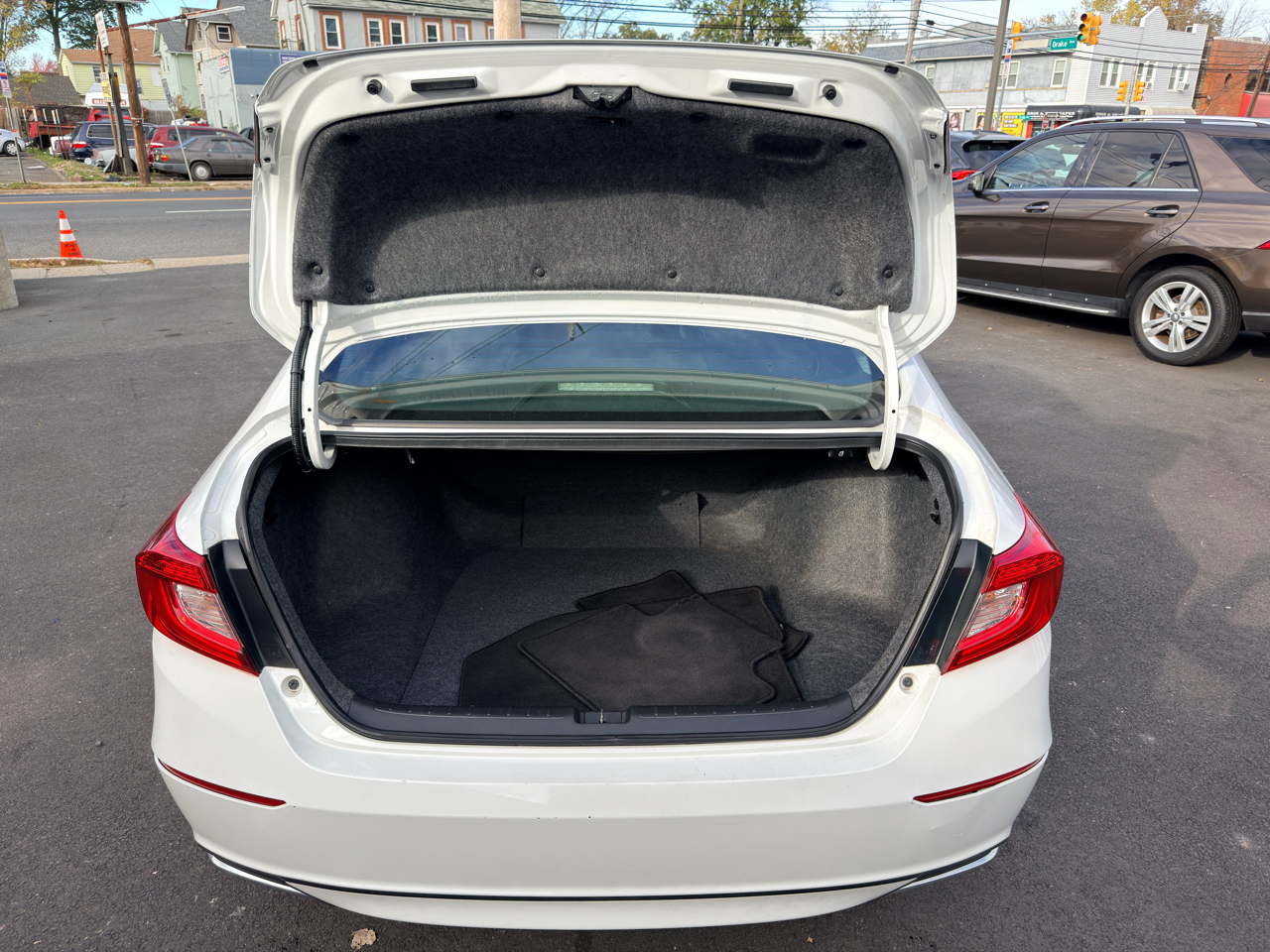 Honda Accord Sedan LX 1.5T CVT 2019 Honda Accord Sedan LX 1.5T CVT 2019