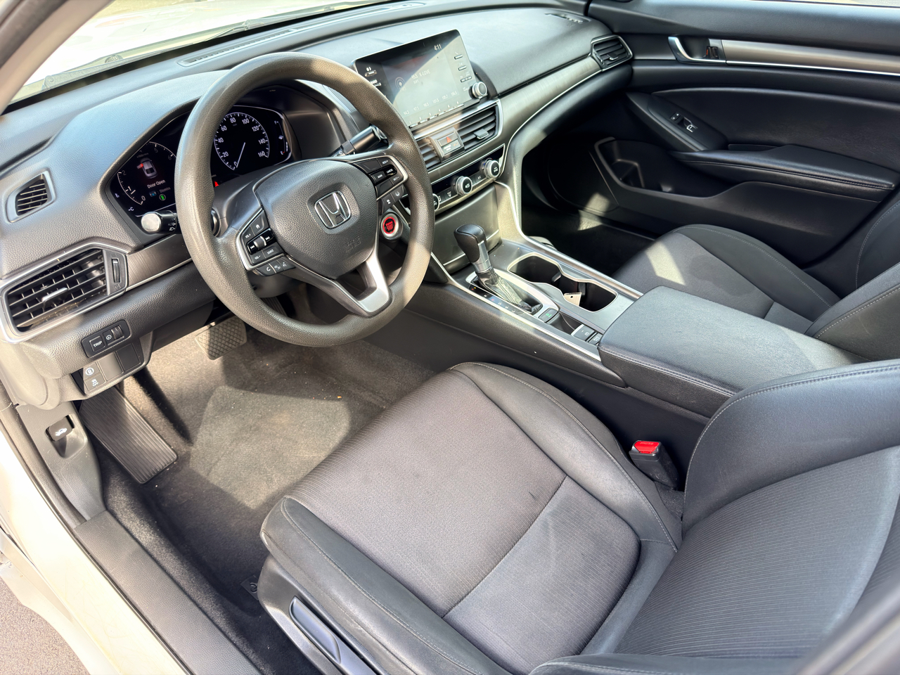 Honda Accord Sedan LX 1.5T CVT 2019 Honda Accord Sedan LX 1.5T CVT 2019