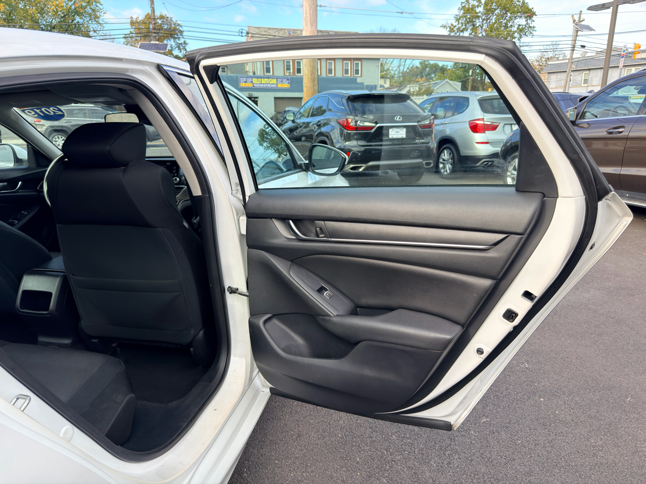 Honda Accord Sedan LX 1.5T CVT 2019 Honda Accord Sedan LX 1.5T CVT 2019