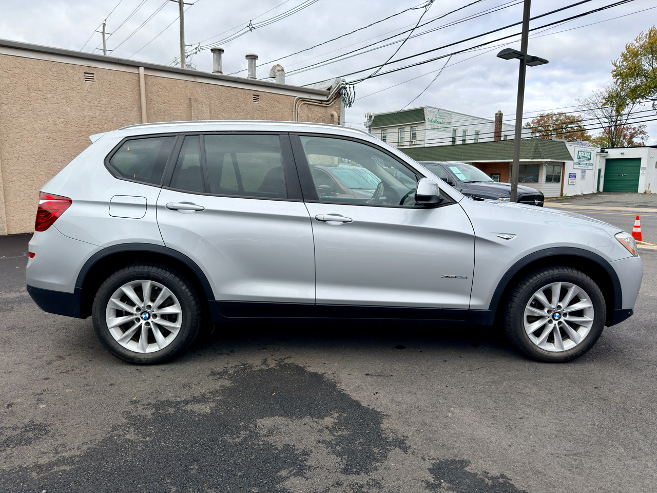 BMW X3 xDrive28i Sports Activity Vehicle 2017 BMW X3 xDrive28i Sports Activity Vehicle 2017