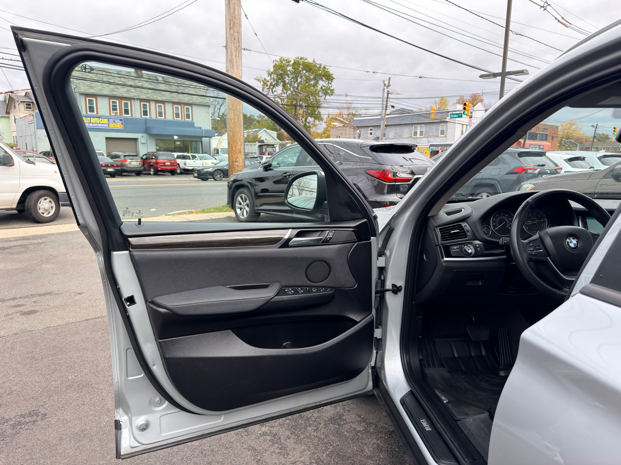 BMW X3 xDrive28i Sports Activity Vehicle 2017 BMW X3 xDrive28i Sports Activity Vehicle 2017