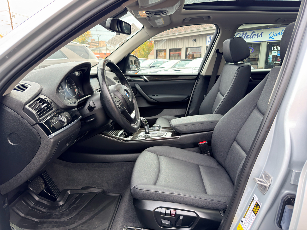 BMW X3 xDrive28i Sports Activity Vehicle 2017 BMW X3 xDrive28i Sports Activity Vehicle 2017