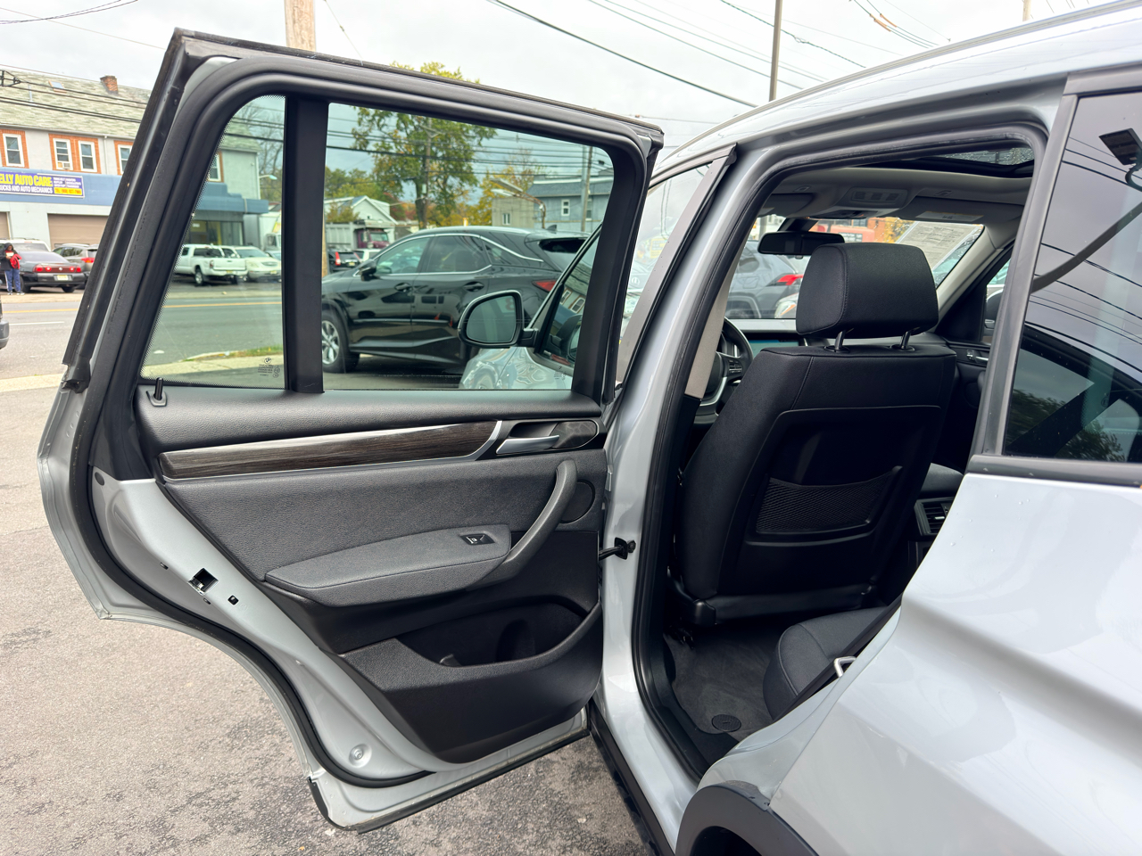 BMW X3 xDrive28i Sports Activity Vehicle 2017 BMW X3 xDrive28i Sports Activity Vehicle 2017