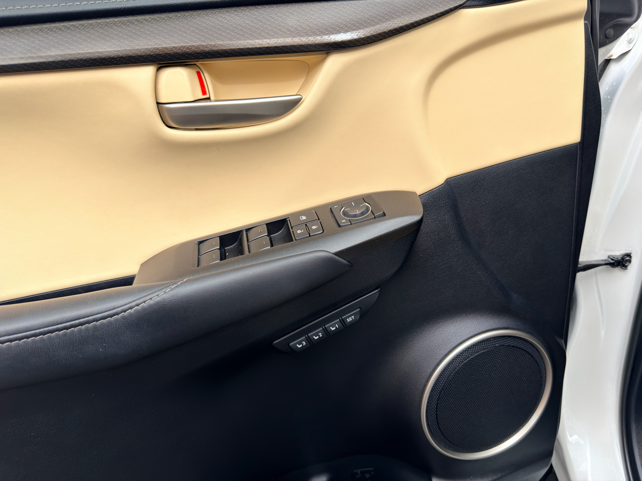 Lexus NX NX Turbo AWD 2017 Lexus NX NX Turbo AWD 2017