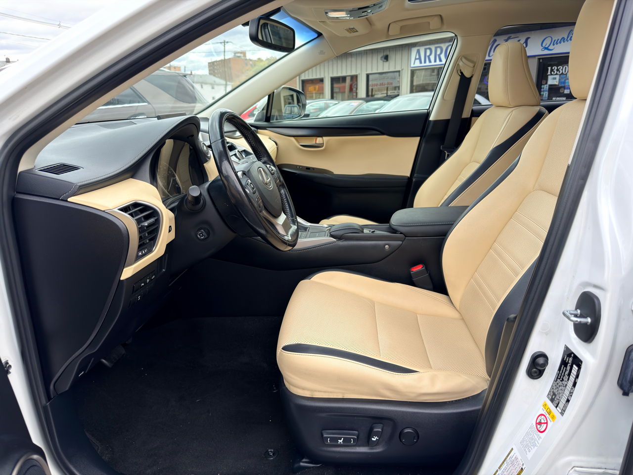 Lexus NX NX Turbo AWD 2017 Lexus NX NX Turbo AWD 2017