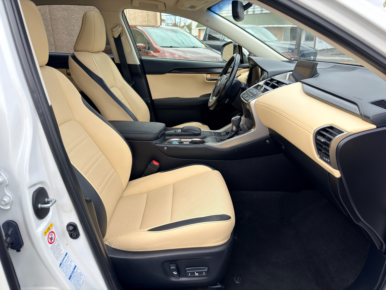 Lexus NX NX Turbo AWD 2017 Lexus NX NX Turbo AWD 2017