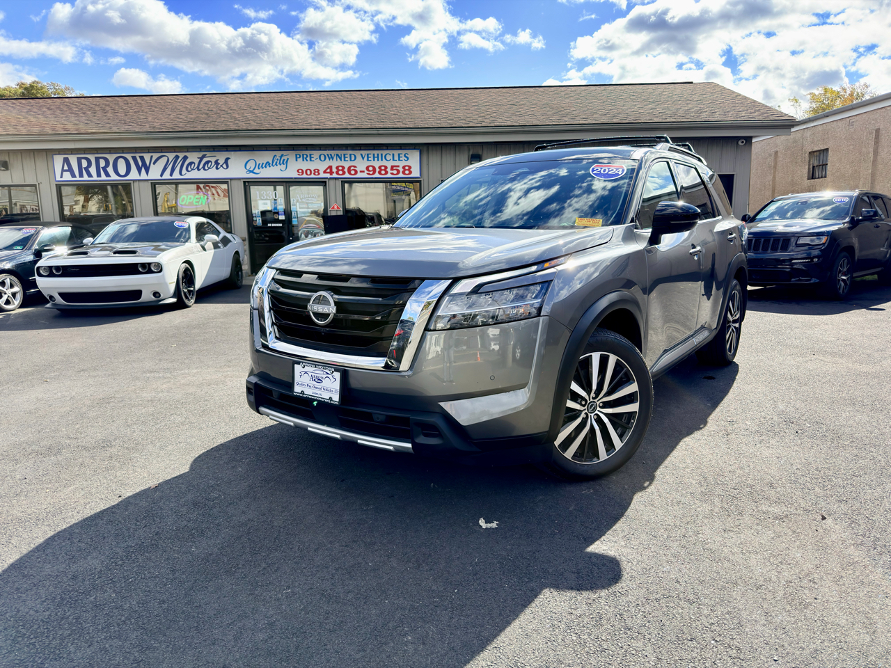 Nissan Pathfinder Platinum 4WD 2024 Nissan Pathfinder Platinum 4WD 2024