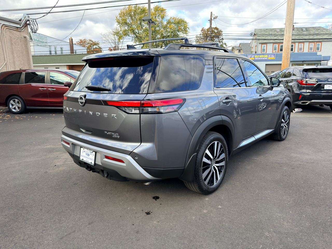 Nissan Pathfinder Platinum 4WD 2024 Nissan Pathfinder Platinum 4WD 2024