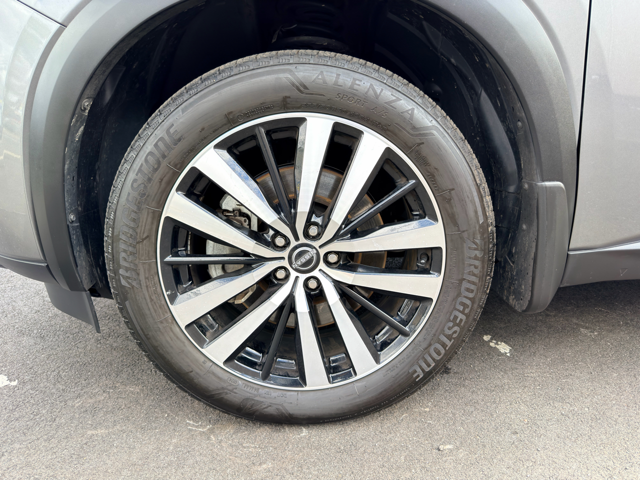 Nissan Pathfinder Platinum 4WD 2024 Nissan Pathfinder Platinum 4WD 2024