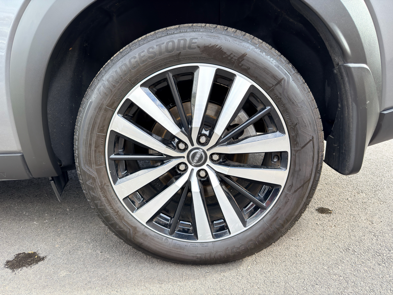 Nissan Pathfinder Platinum 4WD 2024 Nissan Pathfinder Platinum 4WD 2024