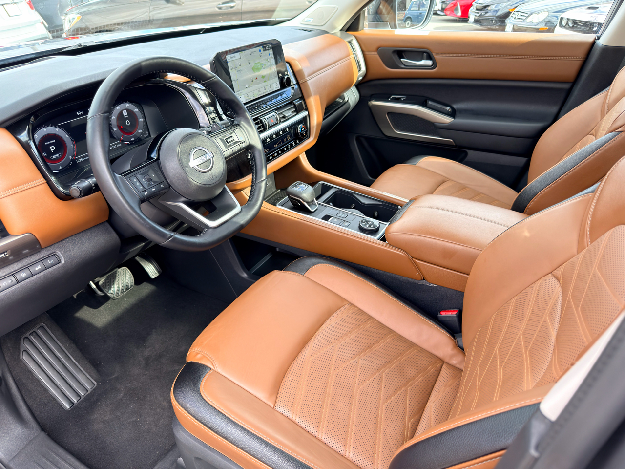 Nissan Pathfinder Platinum 4WD 2024 Nissan Pathfinder Platinum 4WD 2024