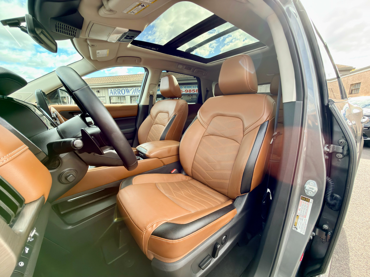 Nissan Pathfinder Platinum 4WD 2024 Nissan Pathfinder Platinum 4WD 2024