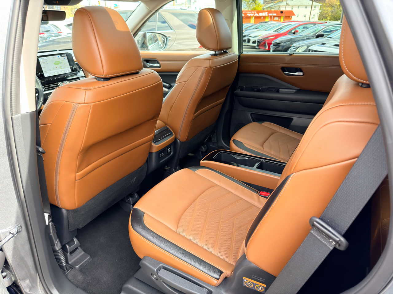 Nissan Pathfinder Platinum 4WD 2024 Nissan Pathfinder Platinum 4WD 2024