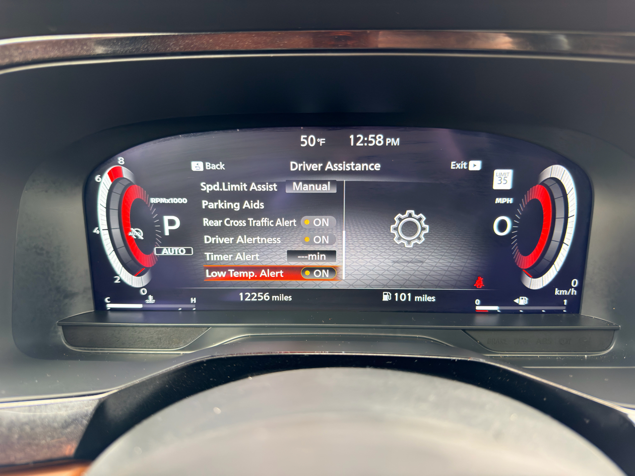 Nissan Pathfinder Platinum 4WD 2024 Nissan Pathfinder Platinum 4WD 2024