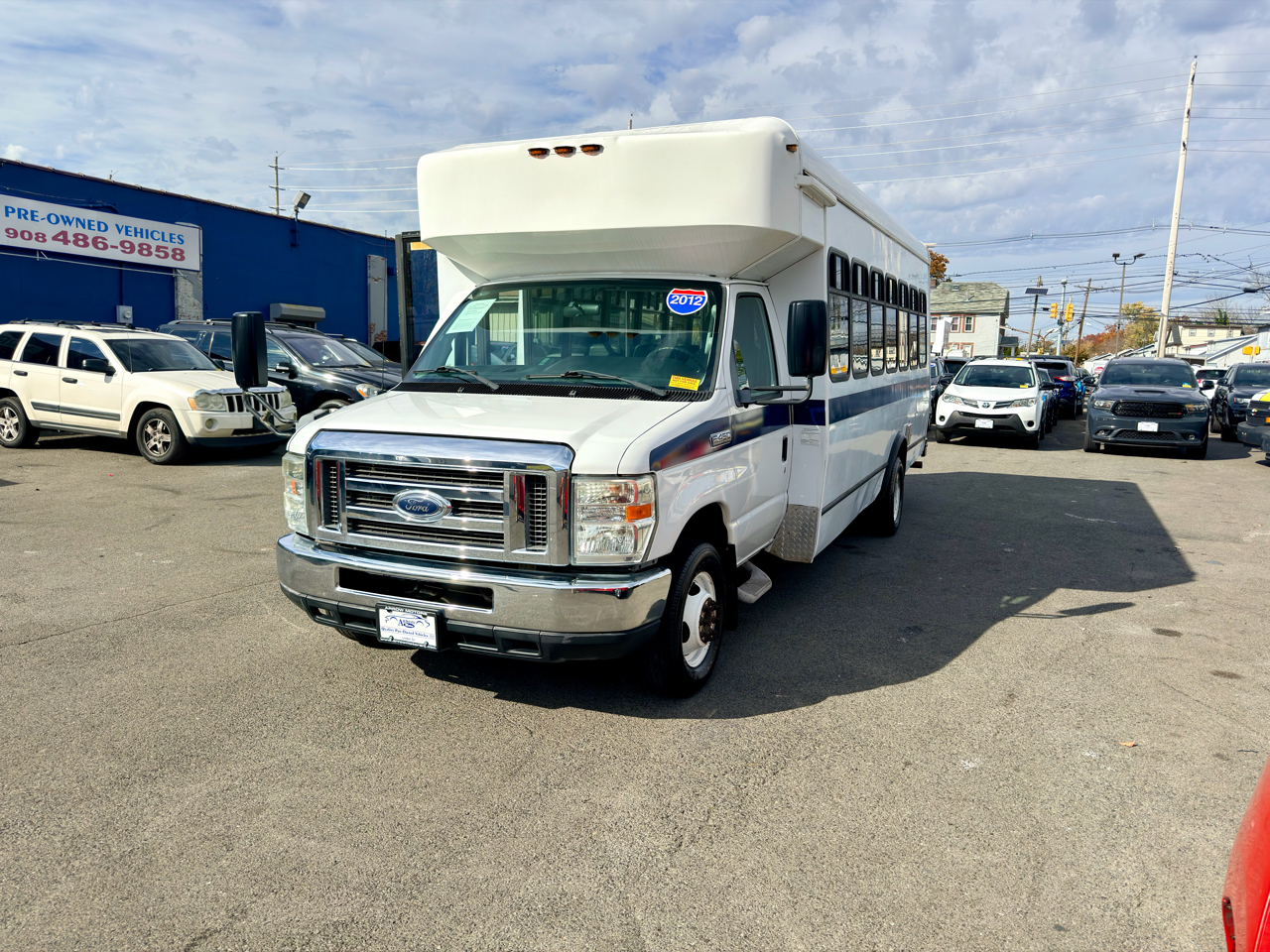 2012 Ford Econoline Commercial Cutaway E-450 Super Duty 158" DRW