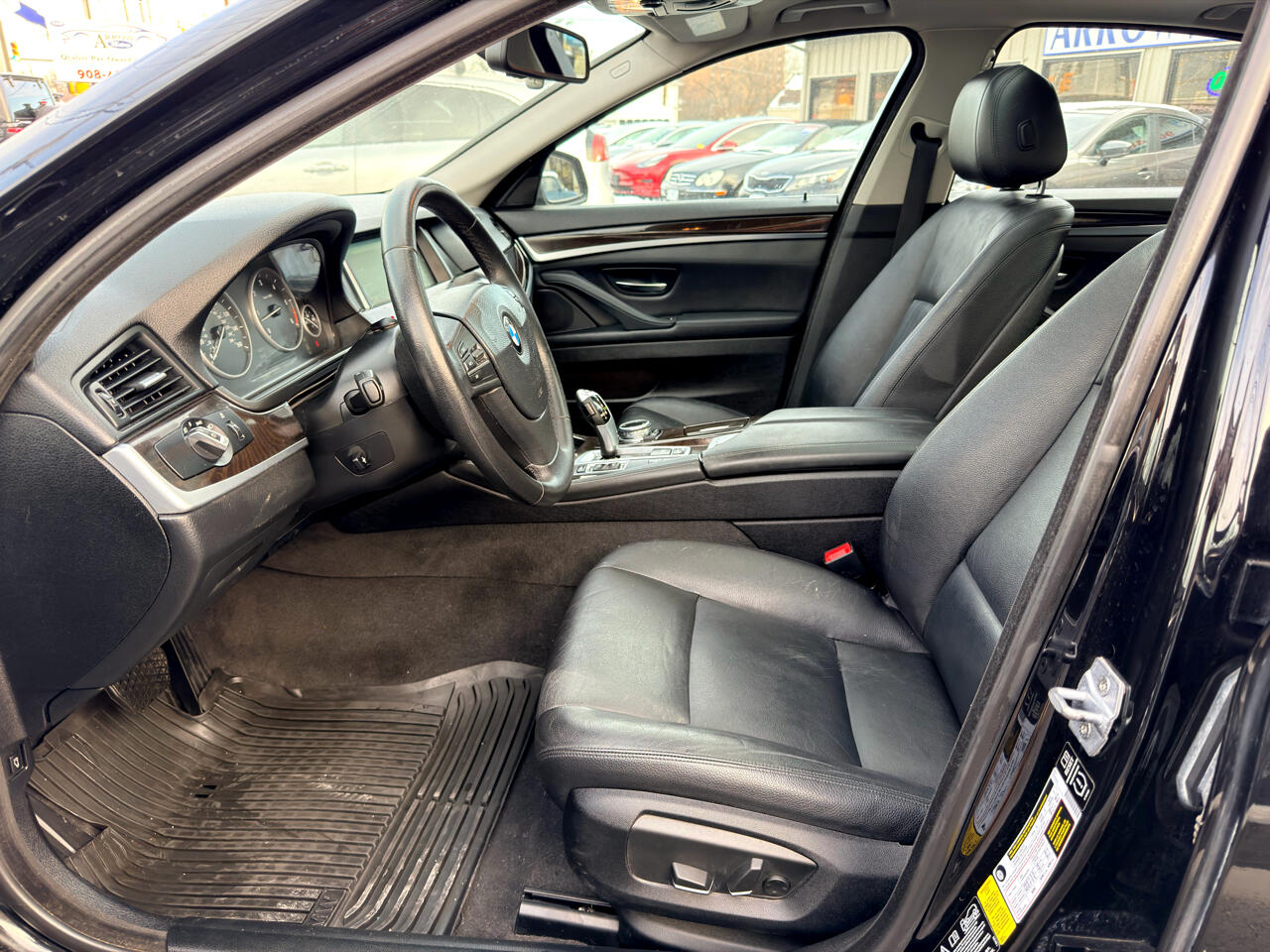 BMW 5 Series 4dr Sdn 535d xDrive AWD 2014