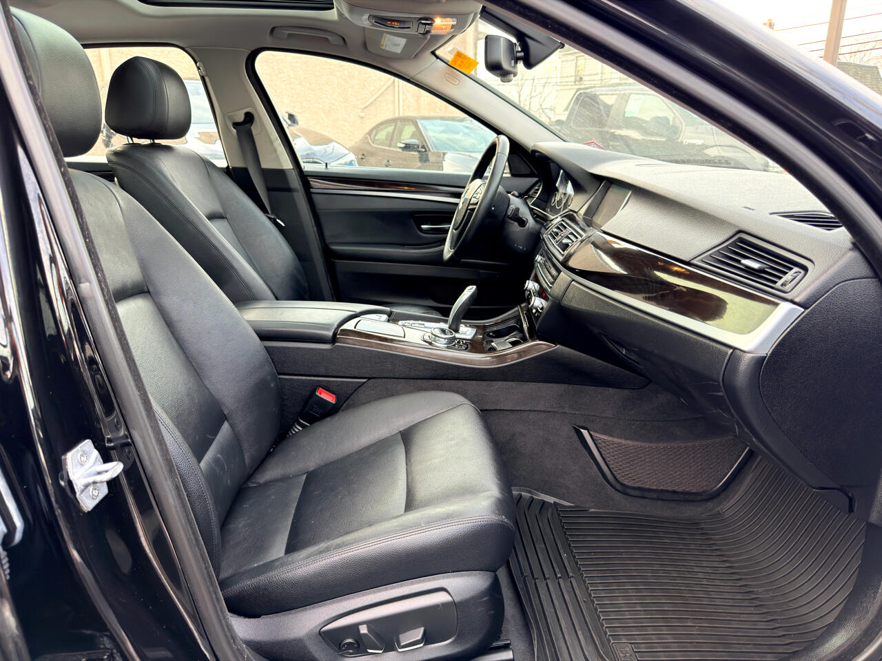 BMW 5 Series 4dr Sdn 535d xDrive AWD 2014