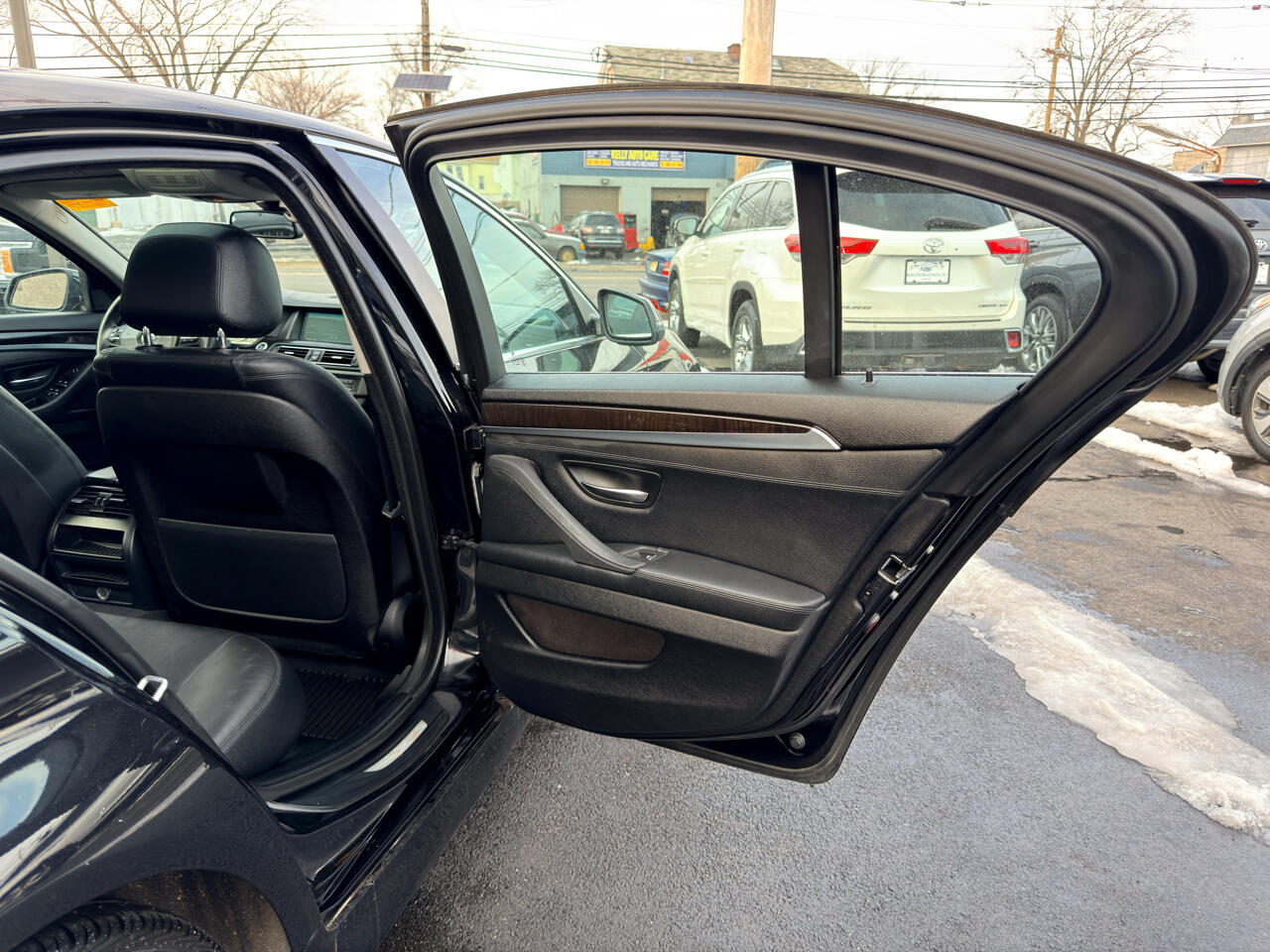 BMW 5 Series 4dr Sdn 535d xDrive AWD 2014