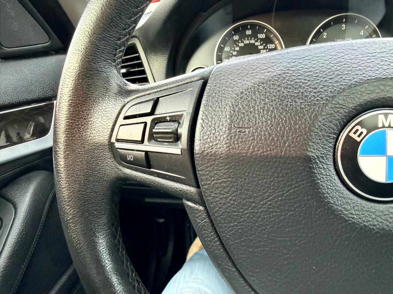 BMW 5 Series 4dr Sdn 535d xDrive AWD 2014